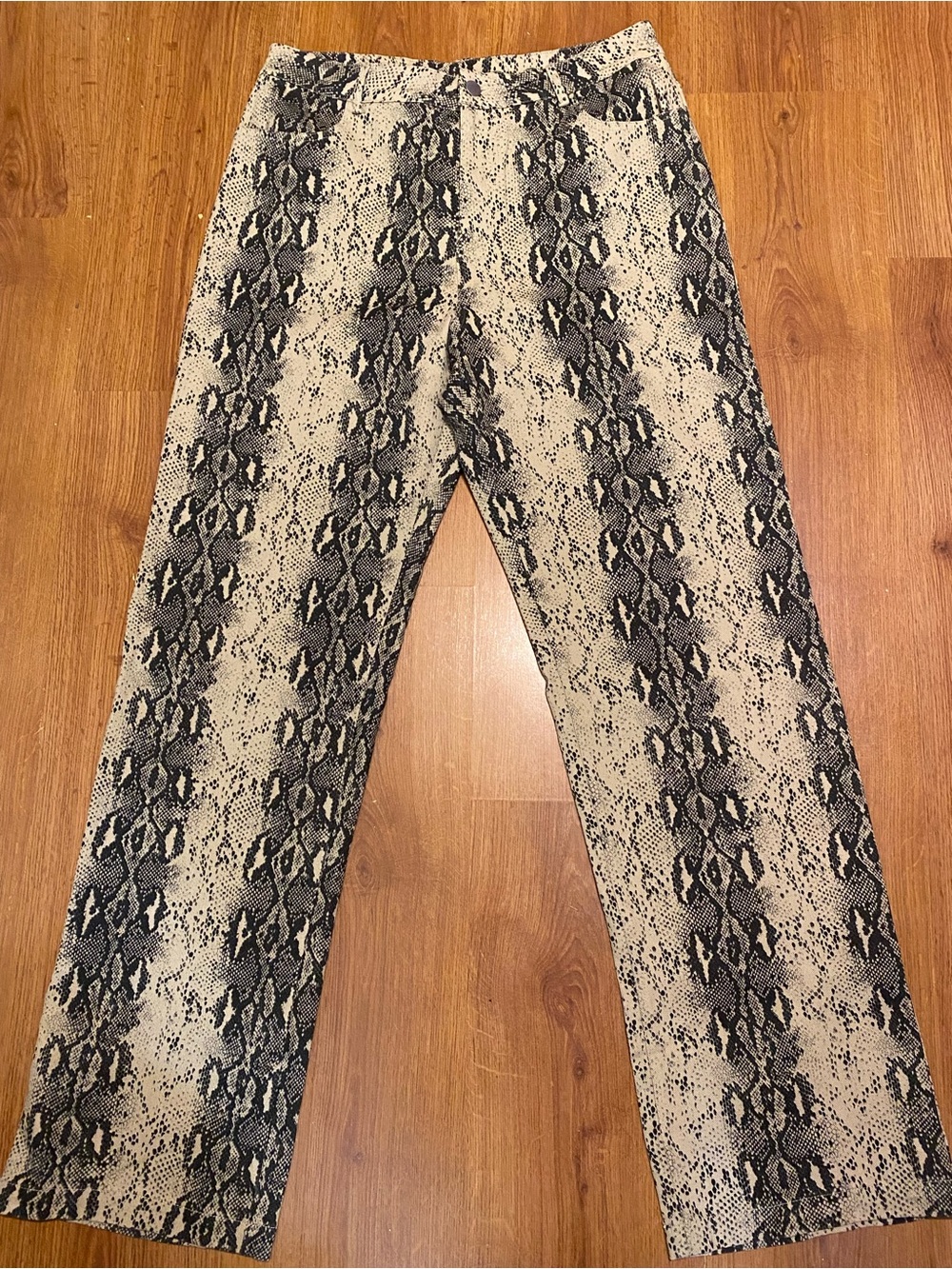 Snake Print High-Waisted Straight Leg Jeans nwt